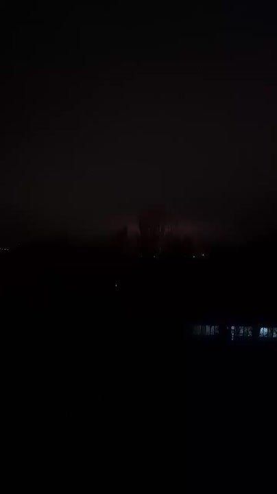 Видео прилетов в Донецке с другого ракурса