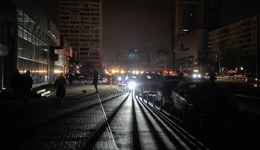 WarGonzo: Новые удары ВС РФ привели к повсеместным отключениям электричества на Украине