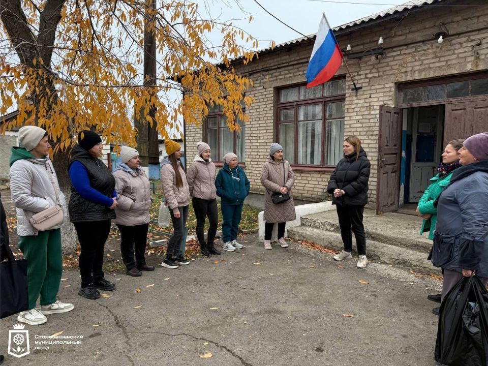 Депутат Старобешевского муниципального совета ДНР партии "Единая Россия" Екатерина Паша встретилась с жителями села Раздольное