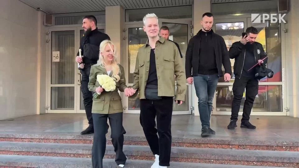 Екатерина Мизулина и певец Shaman (Ярослав Дронов) заключили брак в ЗАГС Донецка