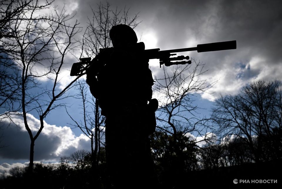  &quot;&quot;     3285  