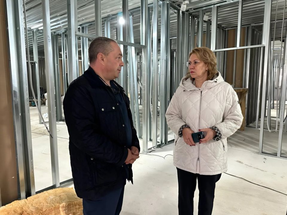 Лариса Толстыкина: Проверила ход строительства новых медицинских объектов в Донецке