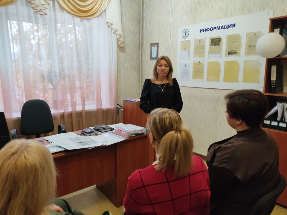 Сегодня, 11 ноября 2025 года, по поручению Главы Республики Дениса Пушилина, первый заместитель руководителя Управы Юлия Петрушина провела встречу с трудовым коллективом Отдела № 2 Управления по обеспечению деятельности...