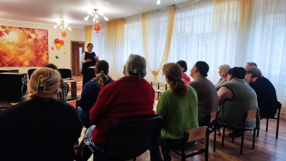 Представитель общественности Наталья Радько провела встречу с коллективом ГКБУ детский сад 391 города Донецка