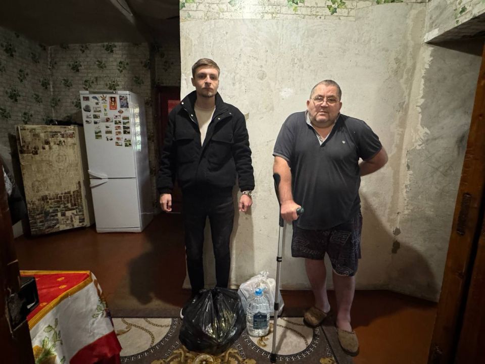 Александр Волошин: #гуманитарнаяпомощь. В своей работе всегда стараюсь быть на связи с жителями Донецкой Народной Республики