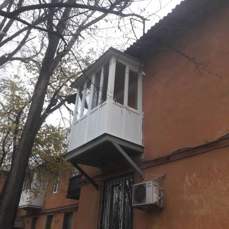 Пластиковые окна. Балконы и лоджии