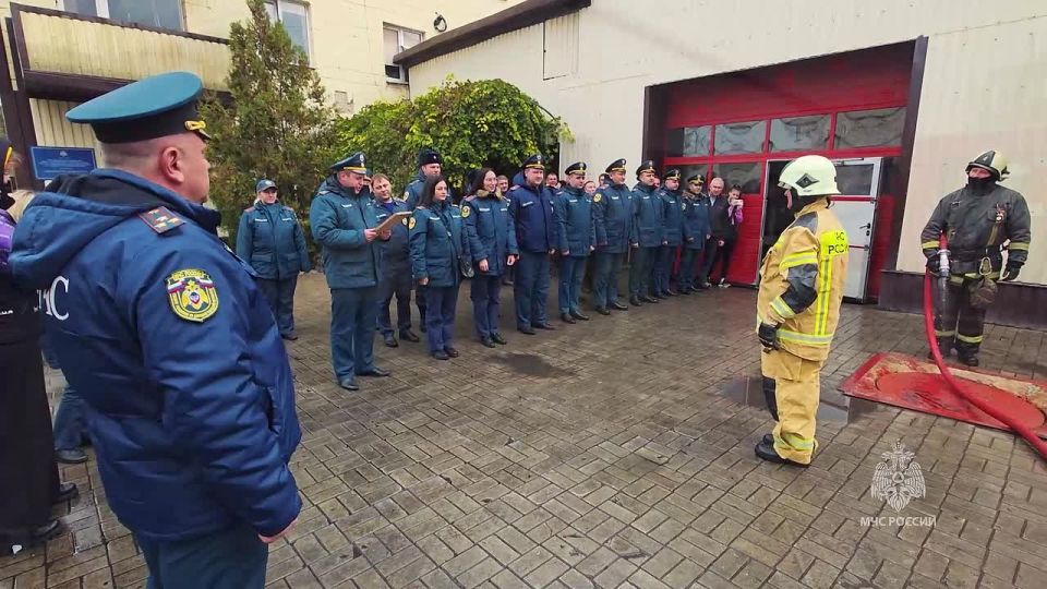 40 лет, 2 месяца и 25 дней: проводы огнеборца на пенсию