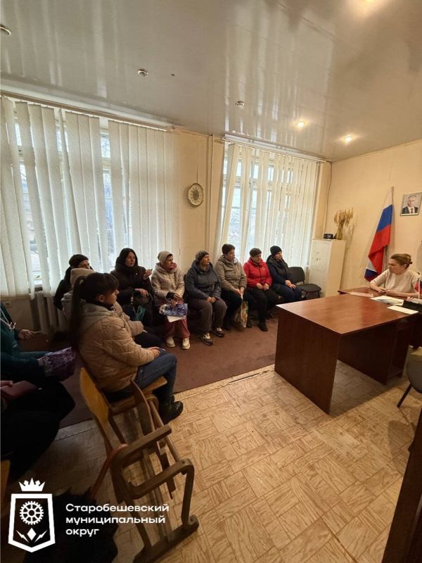 Депутат Старобешевского муниципального совета ДНР партии "Единая Россия" Екатерина Паша встретилась с жителями села Раздольное