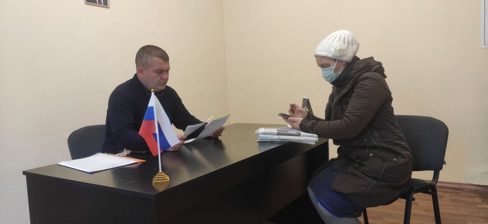 Юрий Атаманов: ПРИЁМ ГРАЖДАН. Сегодня провёл приём граждан в Донецком городском совете