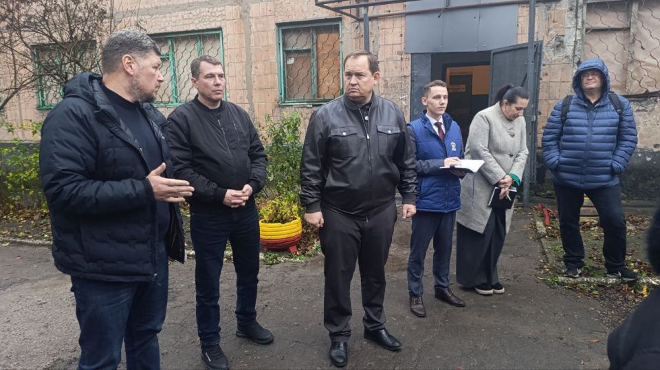 ПЛАТФОРМА ДЛЯ ОТКРЫТОГО ДИАЛОГА: РУКОВОДИТЕЛЬ ДОНЕЦКОГО ФИЛИАЛА "ДОНБАССТЕПЛОЭНЕРГО" ПРИНЯЛ УЧАСТИЕ ВО ВСТРЕЧЕ С ЖИТЕЛЯМИ КИЕВСКОГО РАЙОНА