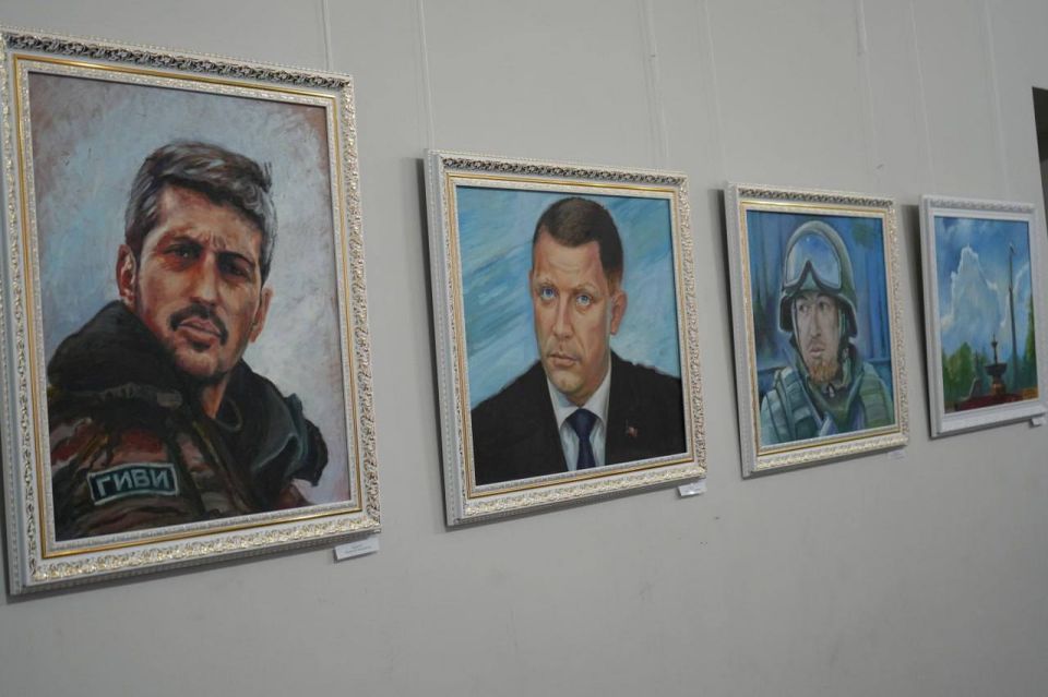 В Доме художника ДНР открылась выставка «Грани таланта»