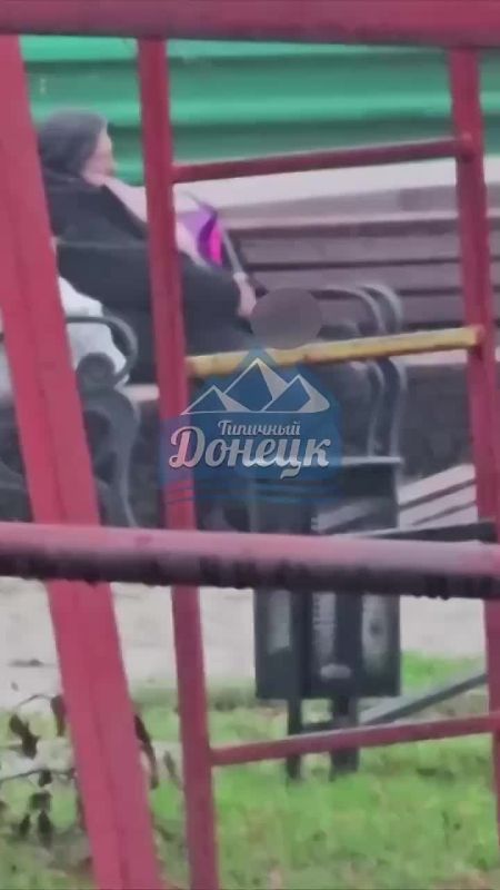 Извращенец мастурбировал у детской площадки на набережной Донецка