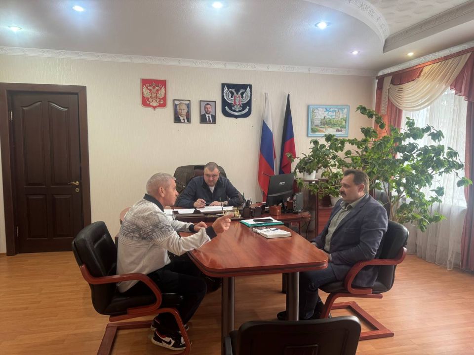 Сегодня, 24 ноября 2025 года, в Управе Кировского внутригородского района Администрации городского округа Донецк ДНР провел личный прием граждан