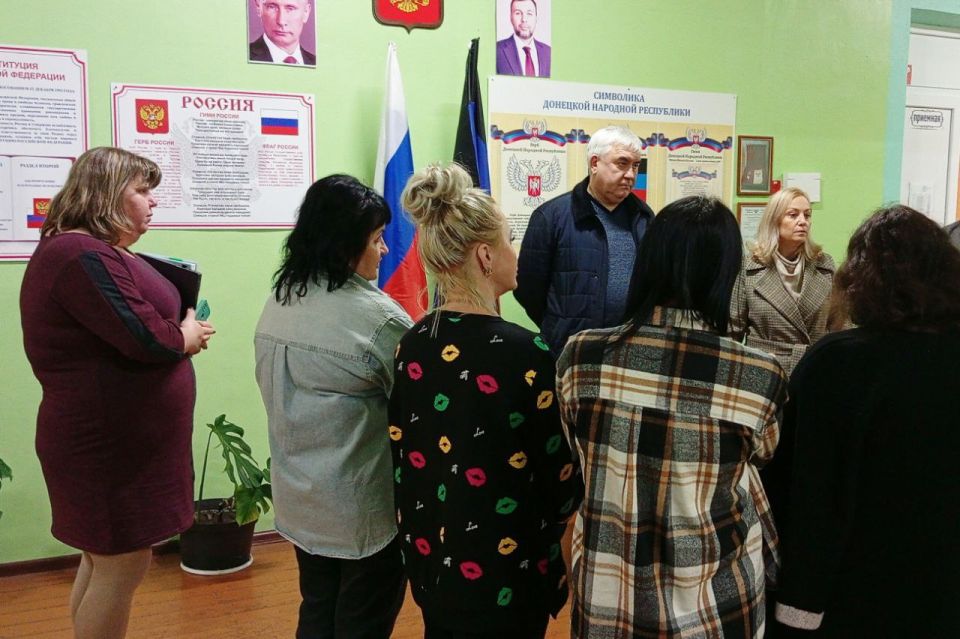 Наталья Бегуненко: По поручению Главы ДНР Дениса Пушилина в Петровском районе продолжаются встречи с населением