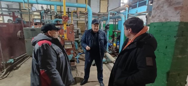 Валентин Левченко: В рамках проекта «УПРАВДОМ», реализуемого партией «Единая Россия», проинспектировал котельную КПД-2 и два дома №15 и №17 по улице Новороссийской, которые получают теплоноситель от этой котельной