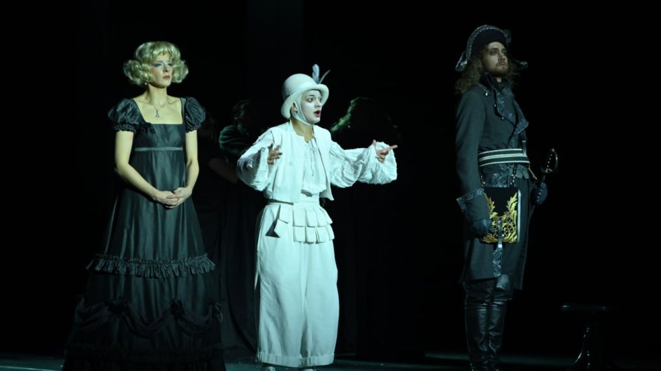 “Мы в непокоренном, мужественном Донецке”: директора Театра Вахтангова покорил теплый прием зрителей