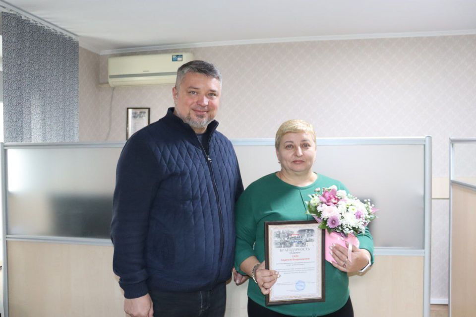 "ВСЕГДА НА СВЯЗИ": ИНФОРМАЦИОННЫЙ ЦЕНТР "ДОНБАССТЕПЛОЭНЕРГО" ПОМОГАЕТ ЖИТЕЛЯМ РЕСПУБЛИКИ!