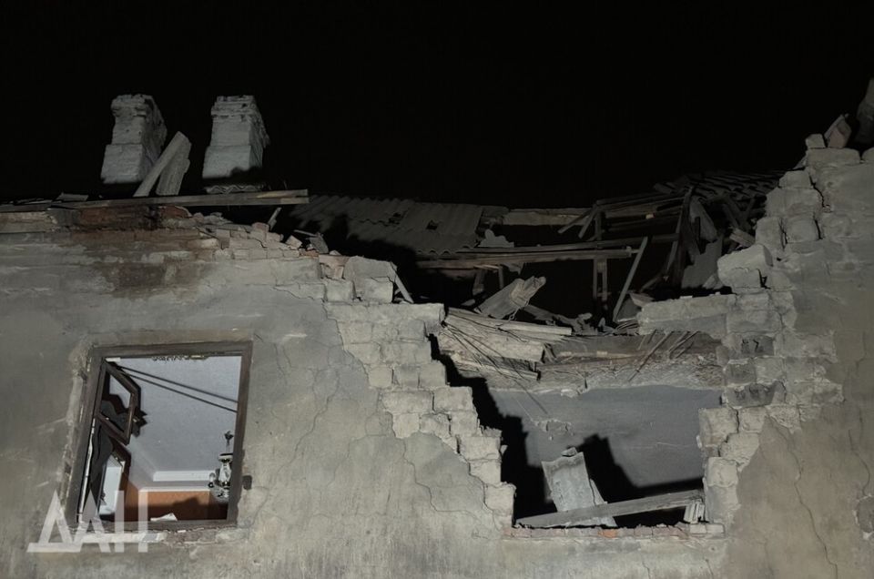 Последствия атаки дронов в Кировском районе Донецка