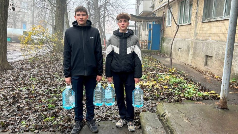 Елена Рязанцева: Акция «Эстафета добра» в Пролетарском районе продолжается!