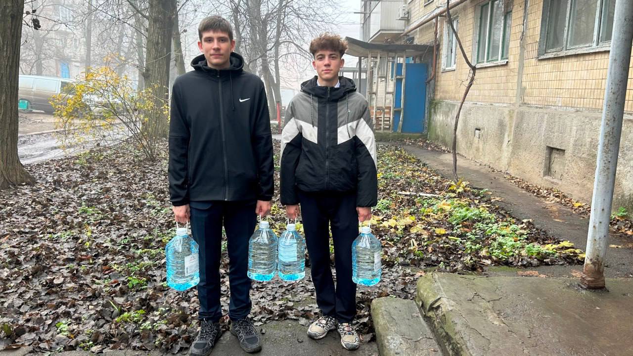 Елена Рязанцева: Акция «Эстафета добра» в Пролетарском районе продолжается!