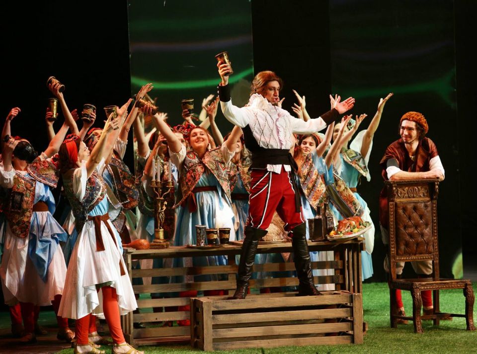 Опера «Дон Жуан», спектакль «Зимы не будет» и «Новогодний рок на струнах»: Афиша мероприятий в Донецке на декабрь 2025