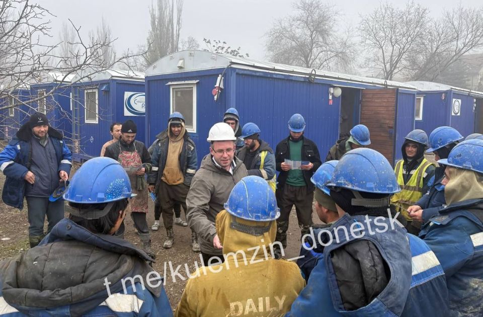 Алексей Кулемзин: В Донецке продолжается курс лекций для мигрантов на тему «Содействие адаптации трудящихся-мигрантов, прибывших в Российскую Федерацию в порядке, не требующем получения визы, а также граждан...