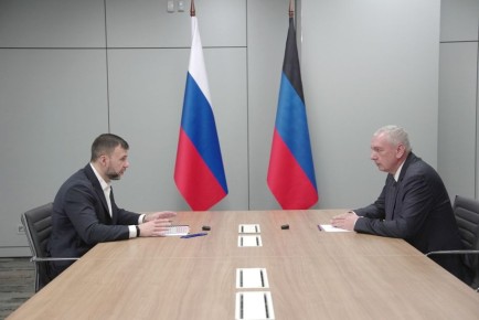 Стабильная связь, интернет и работа почты: Денис Пушилин поставил задачи перед новым руководителем Минцифры ДНР