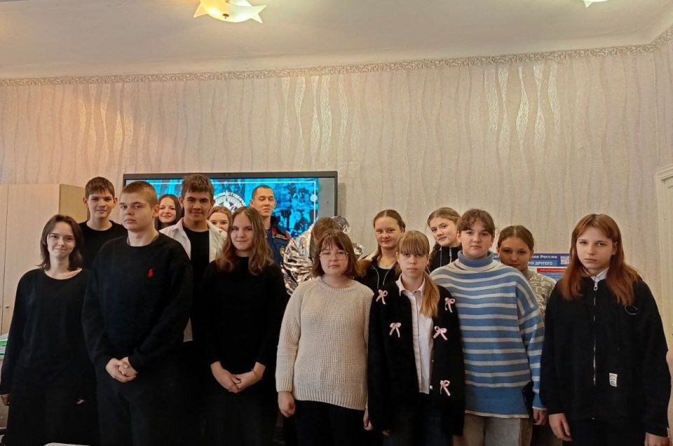 Добровольцы Донецкого РО ВСКС продолжают профилактическую работу со школьниками в рамках проекта «Новые горизонты»