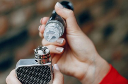 Необходимое решение: власти ДНР рассматривают полный запрет вейпов