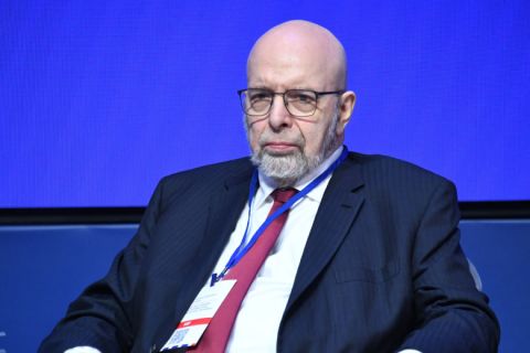 Дмитрий Саймс: Смерти подобно. Вчерашние многочасовые переговоры между президентом Путиным и американской делегацией в составе Стива Уиткоффа и зятя президента Трампа Джареда Кушнера не привели к конкретным сдвигам в...