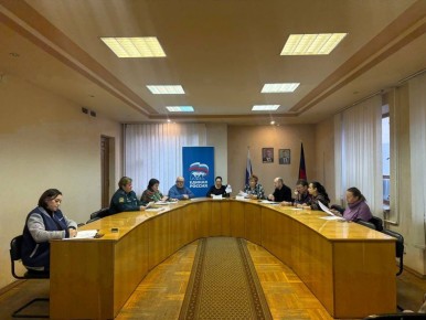 Сегодня, 3 декабря, руководитель Управы Ленинского внутригородского района Администрации городского округа Донецк Татьяна Темникова провела расширенное аппаратное совещание с участием заместителя главы администрации...