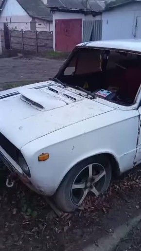 «Ограбление века» в Донецке: У ВАЗ-2101 вынесли стёкла и электронику прямо во дворе