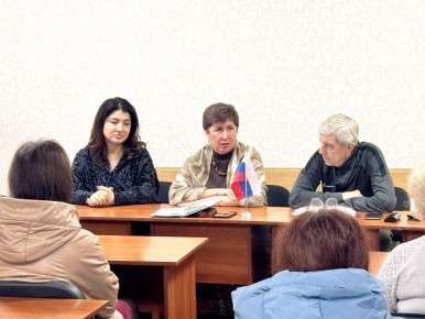 Депутат Народного Совета Александр Мальков провёл встречу с трудовым коллективом в Пролетарском районе Донецка