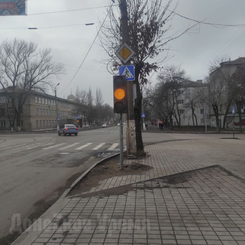 «Наконец-то в городе порядок появился»: в Горловке снова работают светофоры