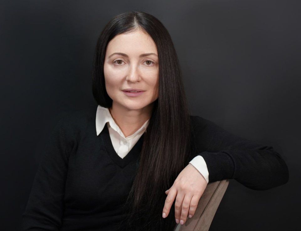 Эксклюзивное интервью военкора агентства ANNA NEWS Марии Коледа с Олесей Евгеньевной Орленко — российским историком и журналистом, специализирующимся на Великой Отечественной войне, нацистских карательных операциях и истории...