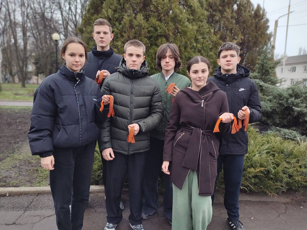 Елена Рязанцева: Героев помним имена!. 9 декабря, в рамках комплекса мероприятий по празднованию Дня Героев Отечества, в Пролетарском районе города Донецка состоялась патриотическая акция «Героев помним имена!»