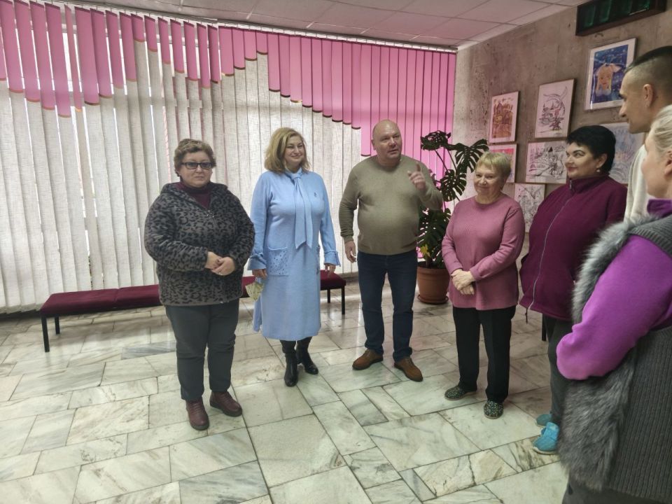 Сегодня, 10 декабря, по поручению Главы ДНР Дениса Пушилина, заместитель руководителя Управы Калининского внутригородского района Администрации городского округа Донецк Вячеслав Пахущий и член Общественного совета Карина...