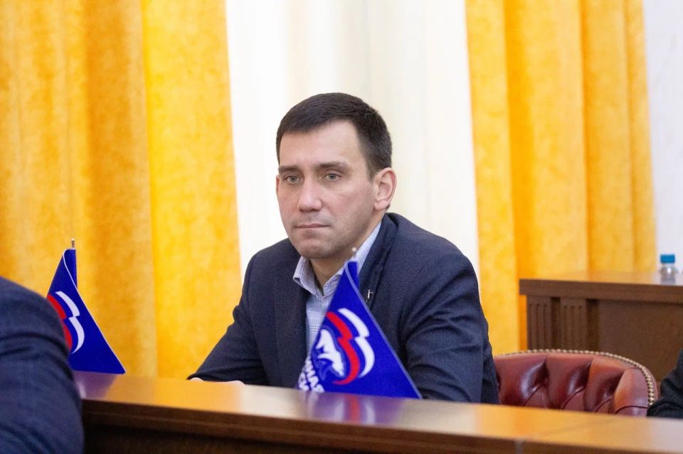 ����� ������: �������, 12 �������, ���������� 77-� ��������� ��������� ��������� ������ ���