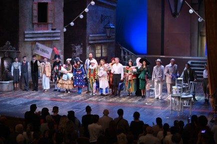     ,        -  . . .        40  