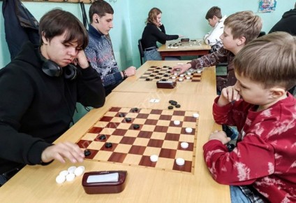 Сегодня состоялся Открытый турнир городского округа Донецк по шашкам «Дружба народов»