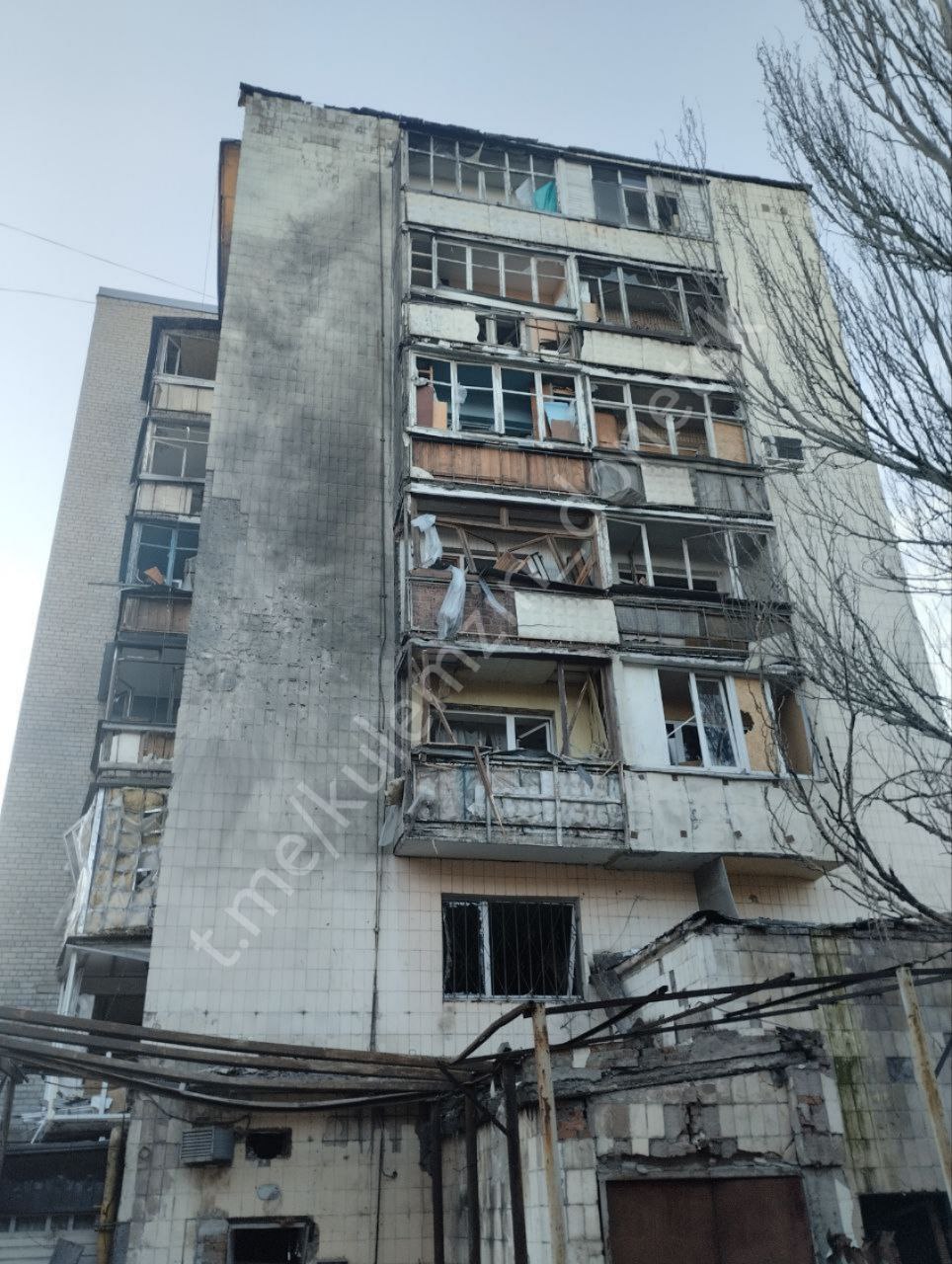 Не осталось целых окон: украинские беспилотники атаковали три жилых дома в Донецке