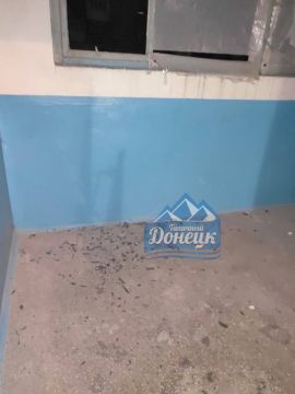 В Киевском районе Донецка противник обстрелял дом, повреждены стёкла