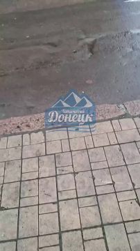 ВСУ прорвались в Донецк. Нюанс: это пленные, которых перевозят наши бойцы