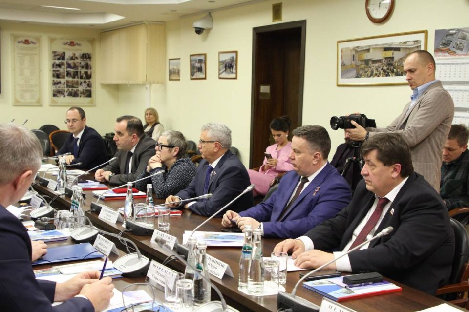 ���������� �������: � ���� ��������� �������� ������ ������������� �������� ���������� � ������������� ����������