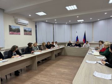 Татьяна Копылова: Сегодня, 17 декабря, провела аппаратное совещание Управы Ворошиловского внутригородского района Администрации городского округа Донецк