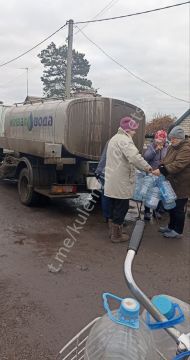 Алексей Кулемзин: Донецкие производители воды продолжают помогать Дончанам в условиях кризисной ситуации с водоснабжением