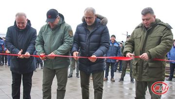 18 декабря в Мариуполе был открыт восстановленный пункт технического обслуживания грузовых вагонов вагонного депо Волноваха Донецкого филиала ФГУП «ЖДН», разрушенный в ходе боевых действий в 2022 году