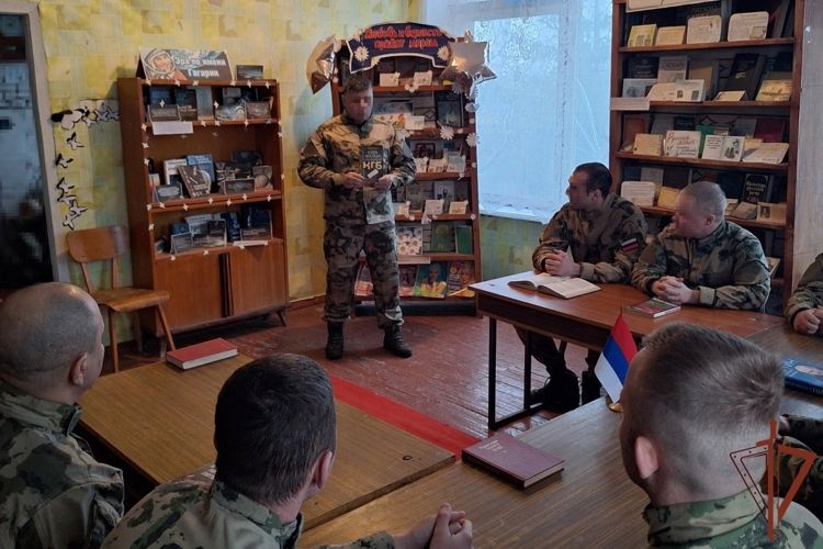 В группировке войск национальной гвардии в ДНР прошли мероприятия, приуроченные ко Дню военной контрразведки и Дню ФСБ России