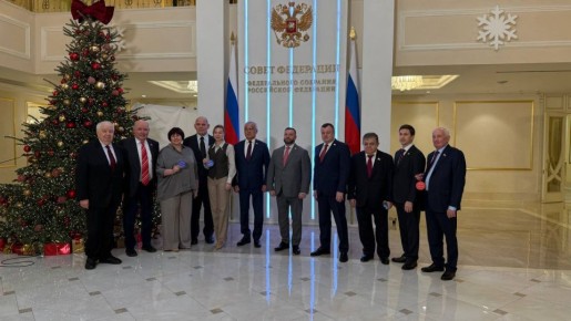 Сенатор Российской Федерации от ДНР Наталья Никонорова в преддверии Нового года традиционно приняла участие в доброй акции «Ёлка желаний»