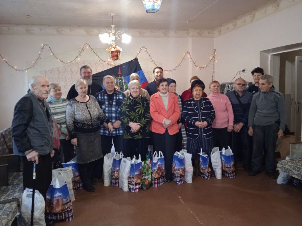 Тепло сердец и свет грядущих праздников в Центре социального обслуживания Куйбышевского района